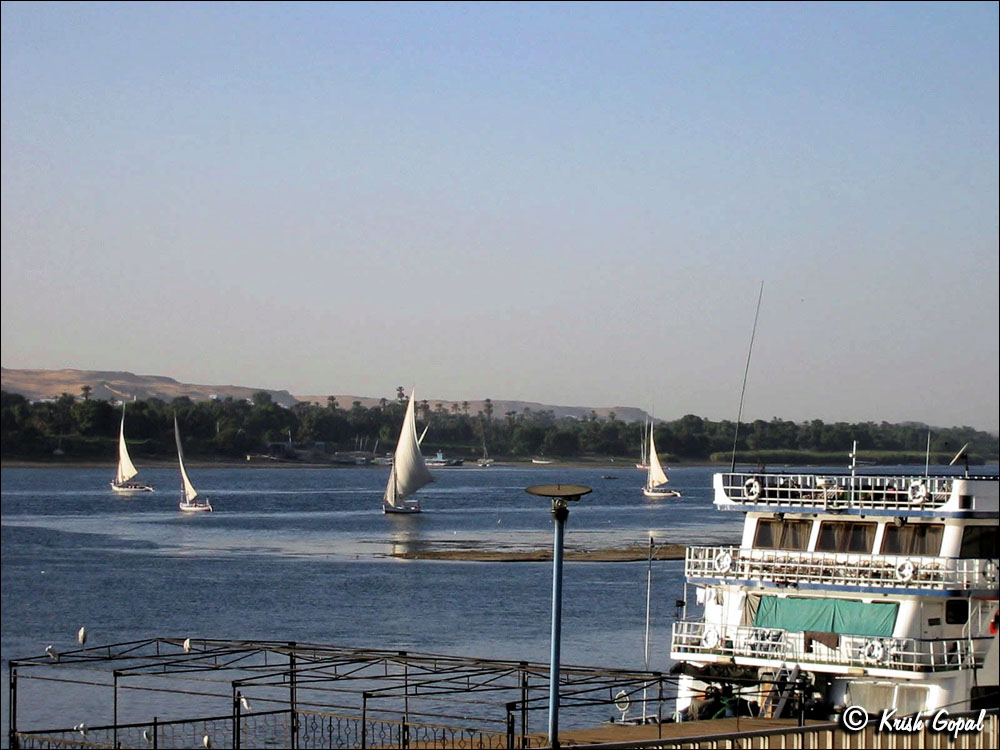 140-4051_Aswan