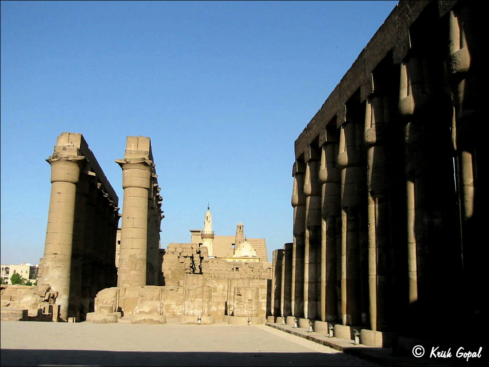 138-3865_Luxor